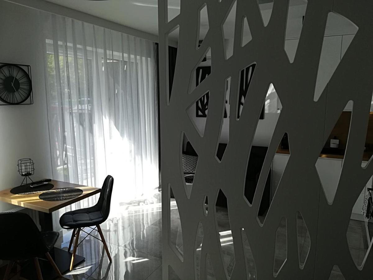 Apartament Wroclaw Centrum Dorzecze Legnickiej Exteriör bild