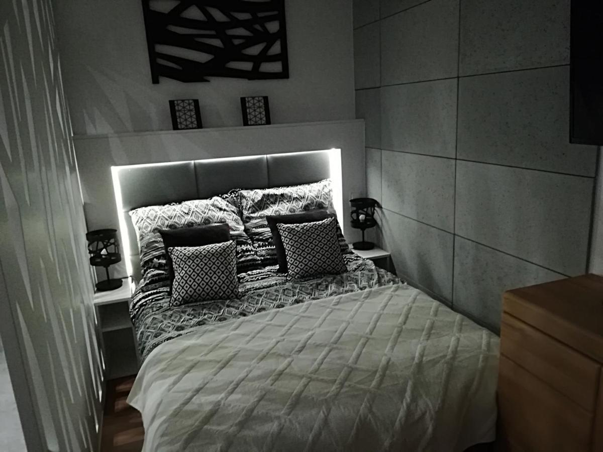 Apartament Wroclaw Centrum Dorzecze Legnickiej Exteriör bild