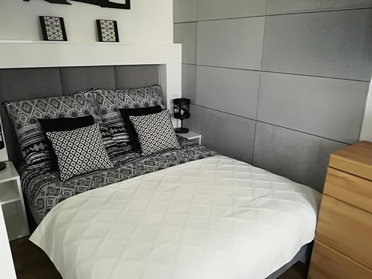 Apartament Wroclaw Centrum Dorzecze Legnickiej Exteriör bild